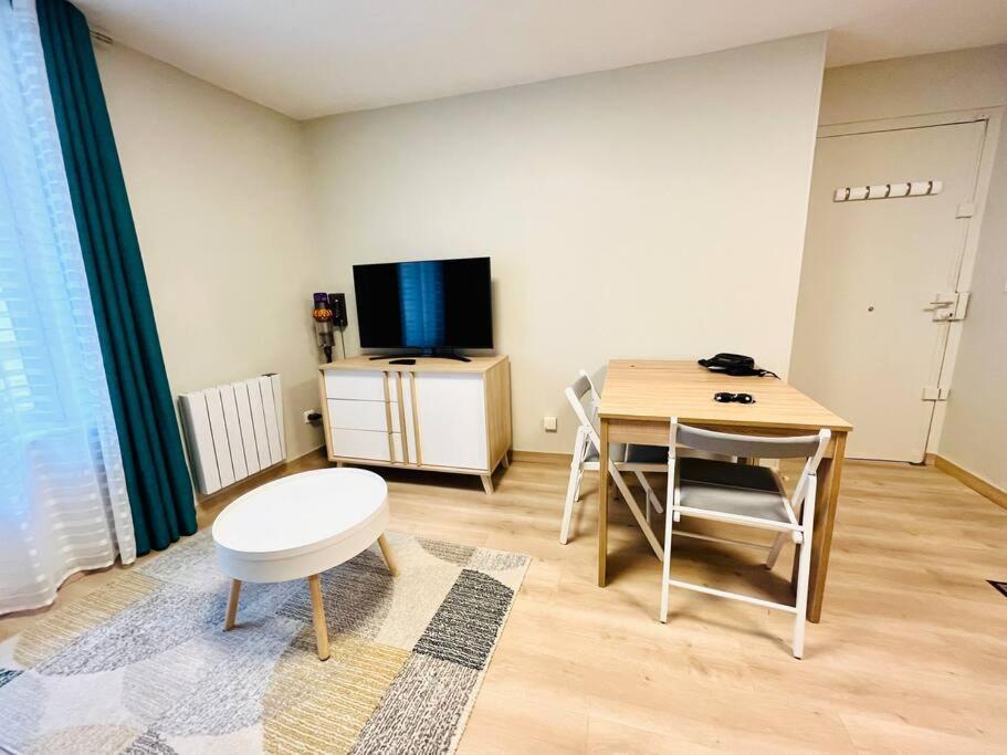 상리스 The Cocoon In The Center Of Senlis 아파트 외부 사진
